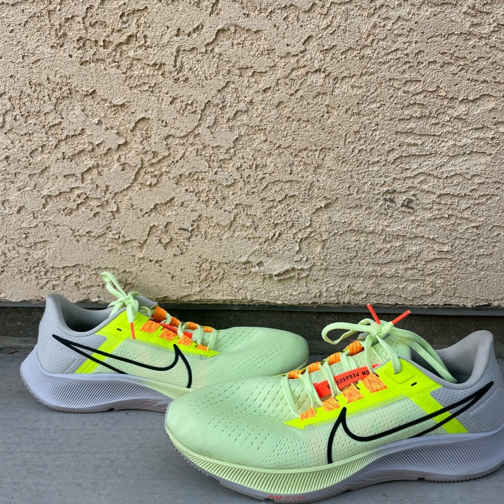 Nike Air Zoom Pegasus 38 size 12 barely worn